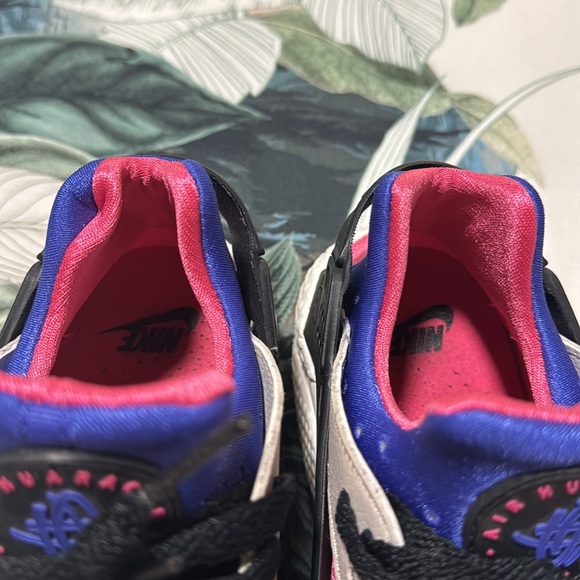 Nike Huarache - Picture 8 of 8